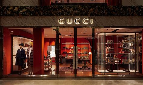 where do gucci make their clothes|where is the gucci factory.